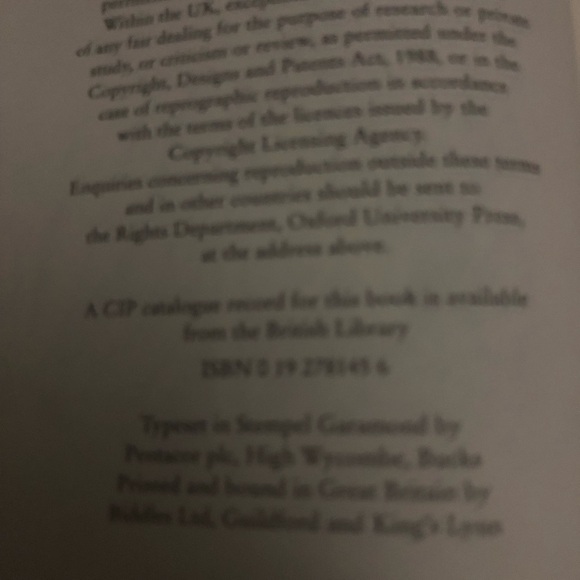 The Young Oxford Book of Ghost Stories paperback, good shape - Picture 6 of 10